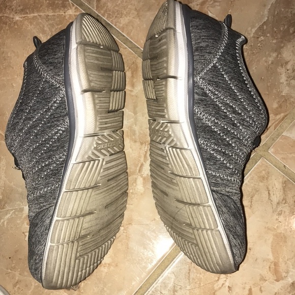 Skechers Size 6 Women’s Grey Memory Foam Sneakers - Picture 5 of 7